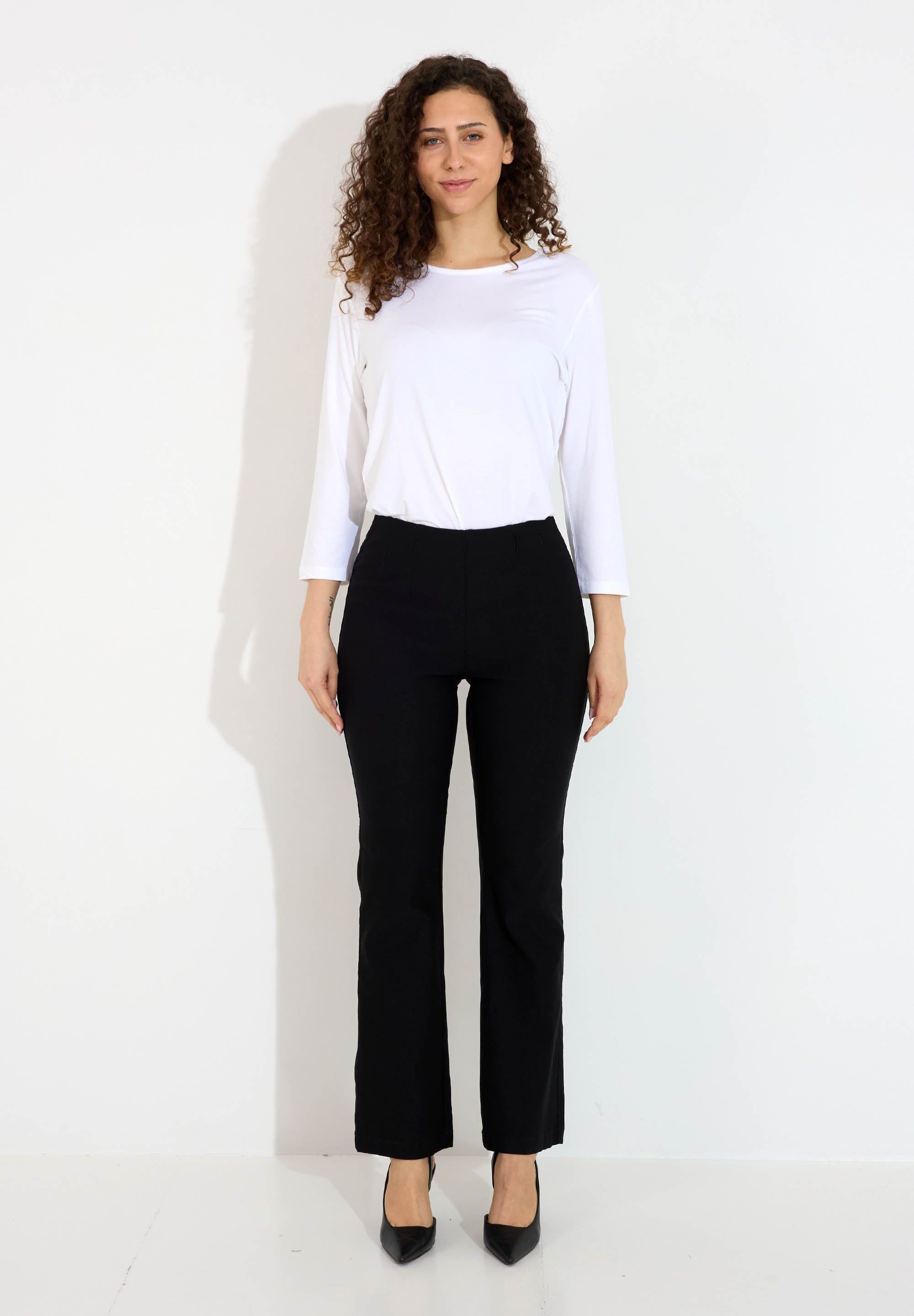 00R581-white_fokus_00R001-black-N-47813_882d5c25-4fa7-44ef-b0ee-224b1e418391.jpg