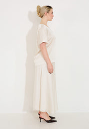 Satinblus v-ringning – Beige