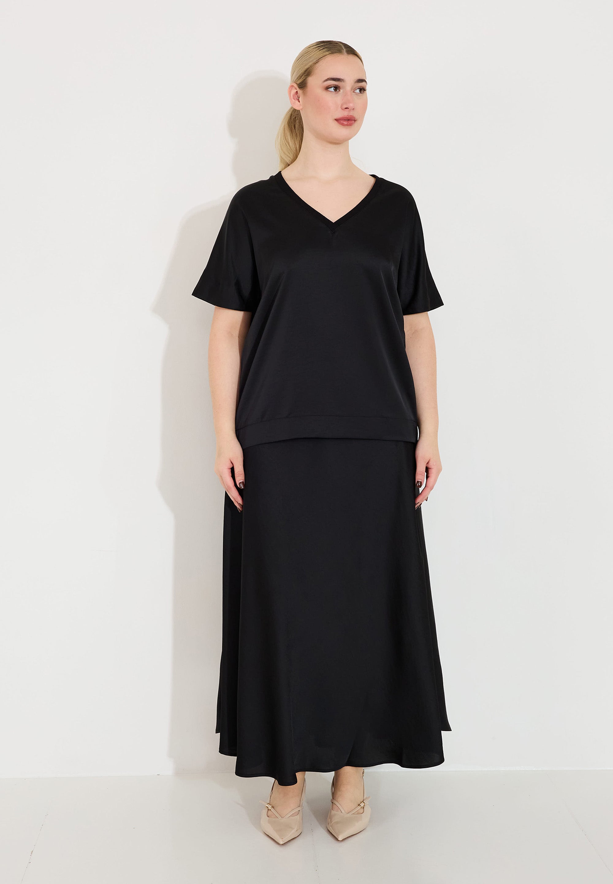 EE1003black_50586.jpg