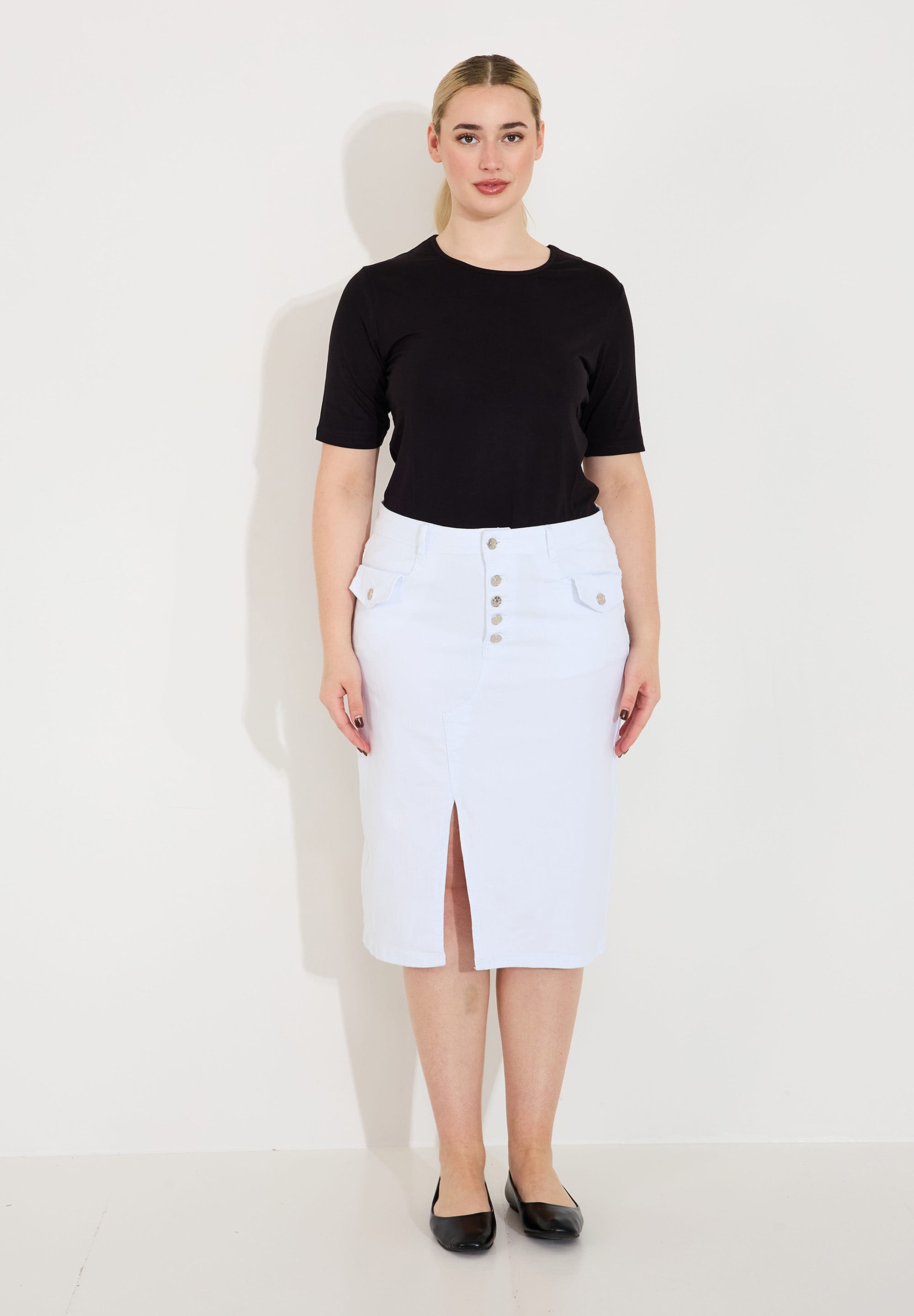 EE1204white_1.jpg