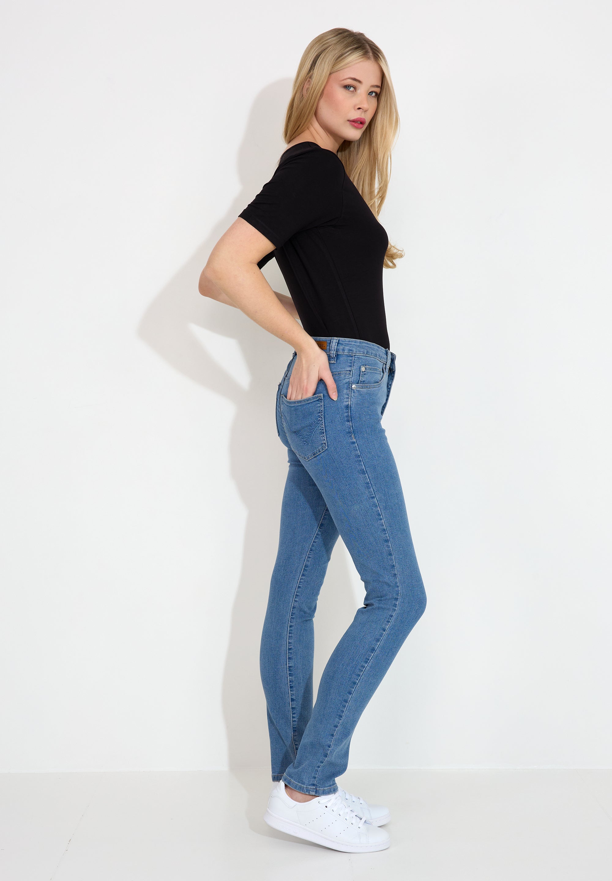 Ella Jeans - Light Blue | Mingel