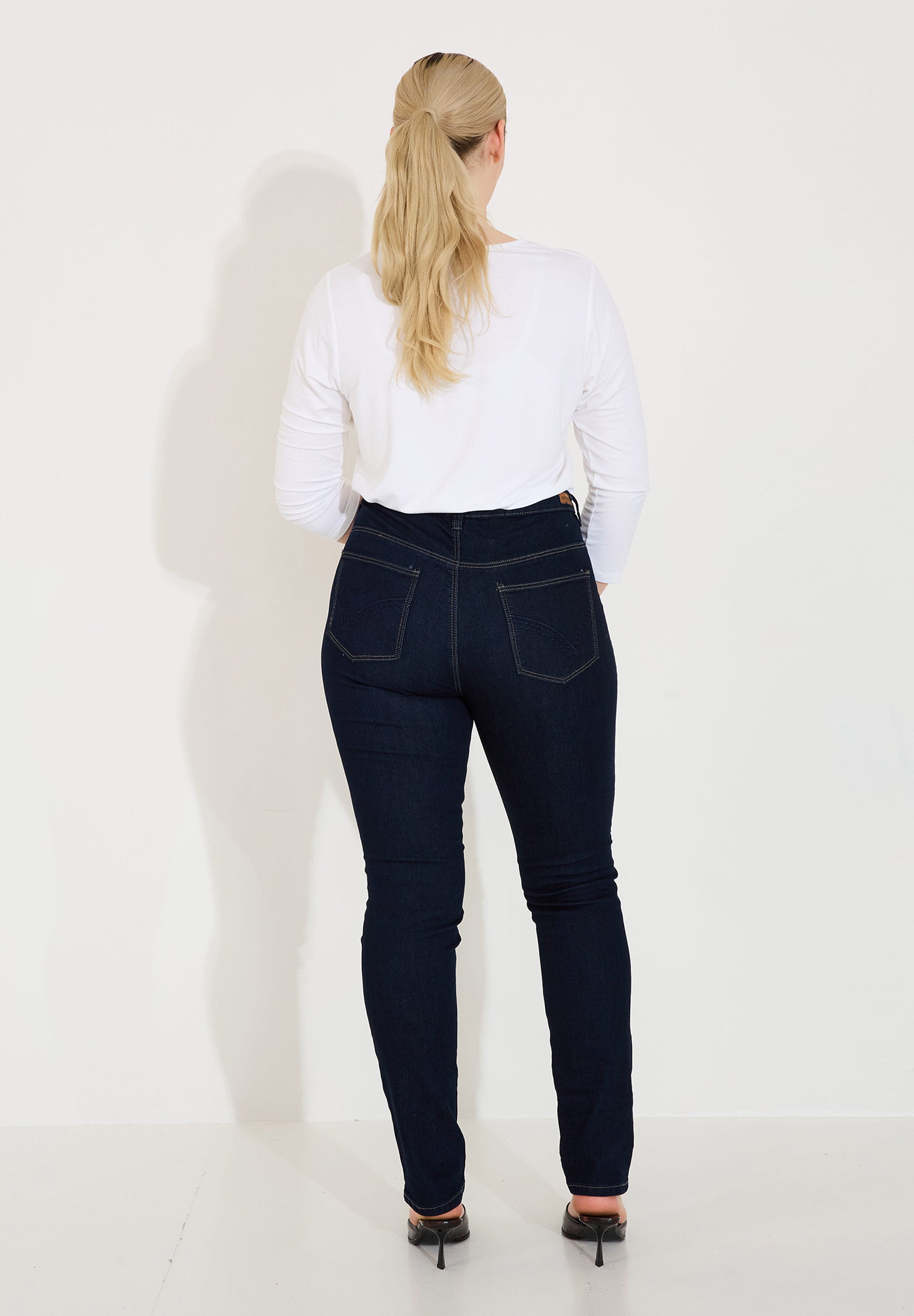 Ella Jeans - Dark Indigo | Mingel