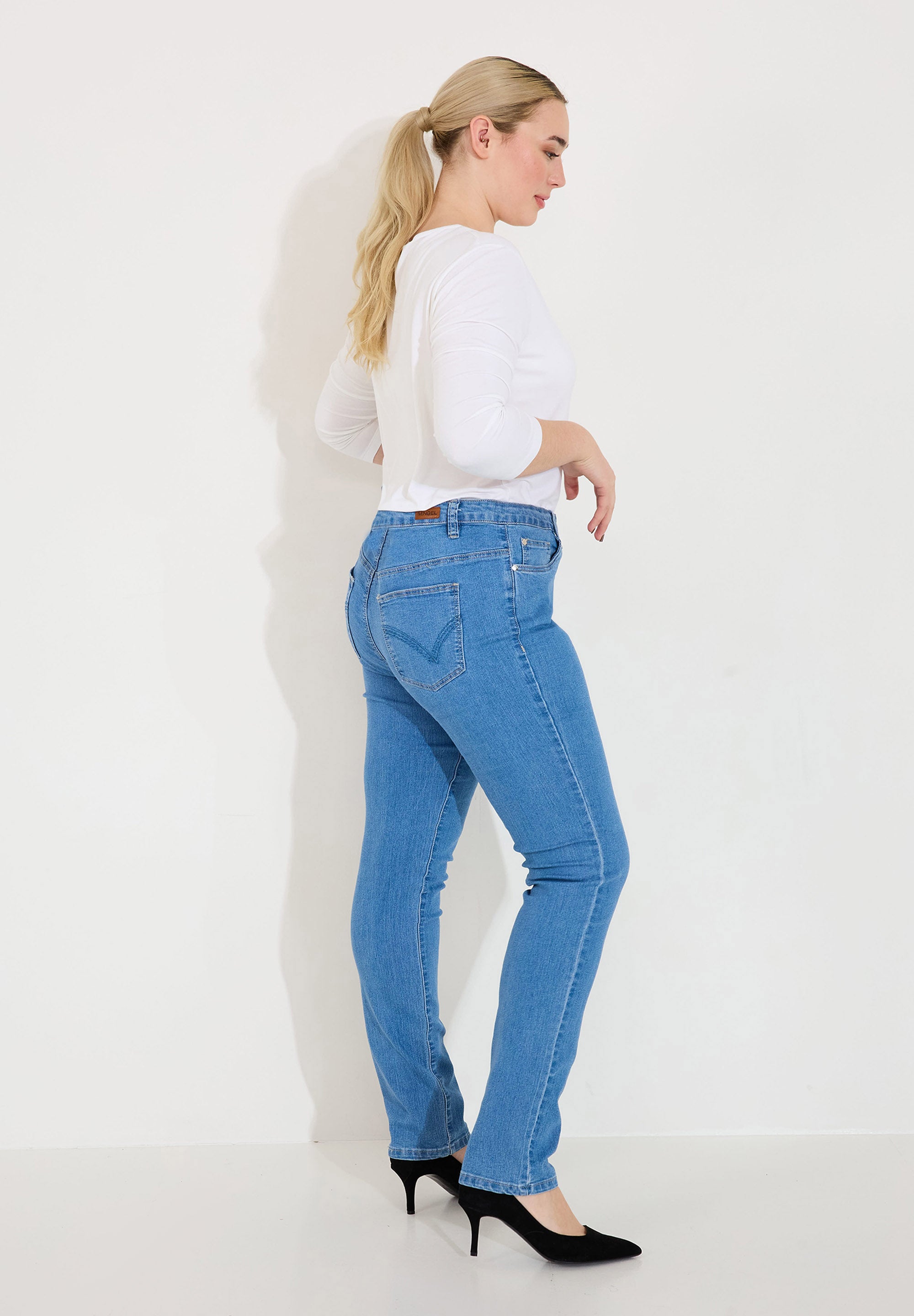 Ella Jeans - Light Blue | Mingel
