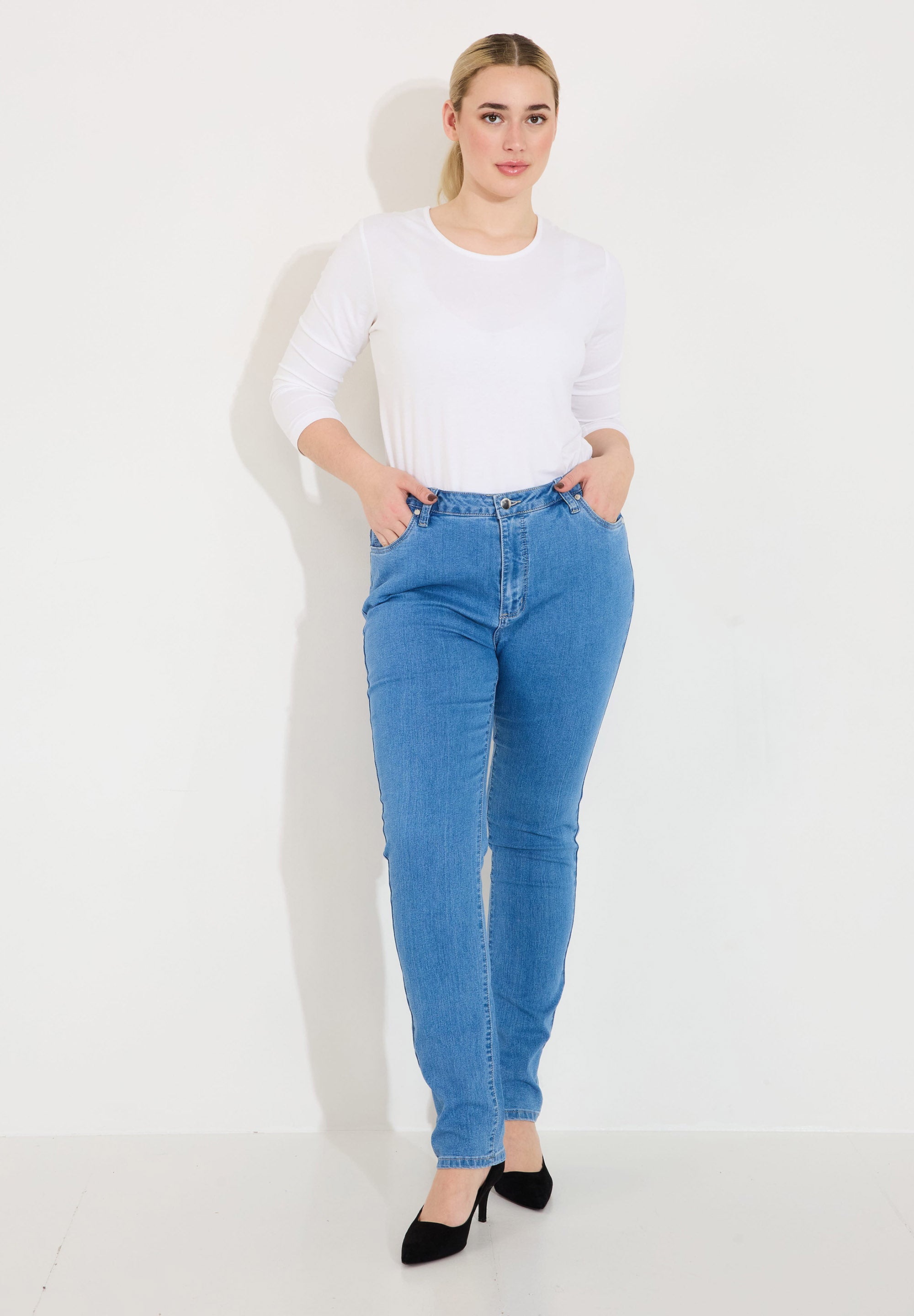 ella-lightblue_4.jpg