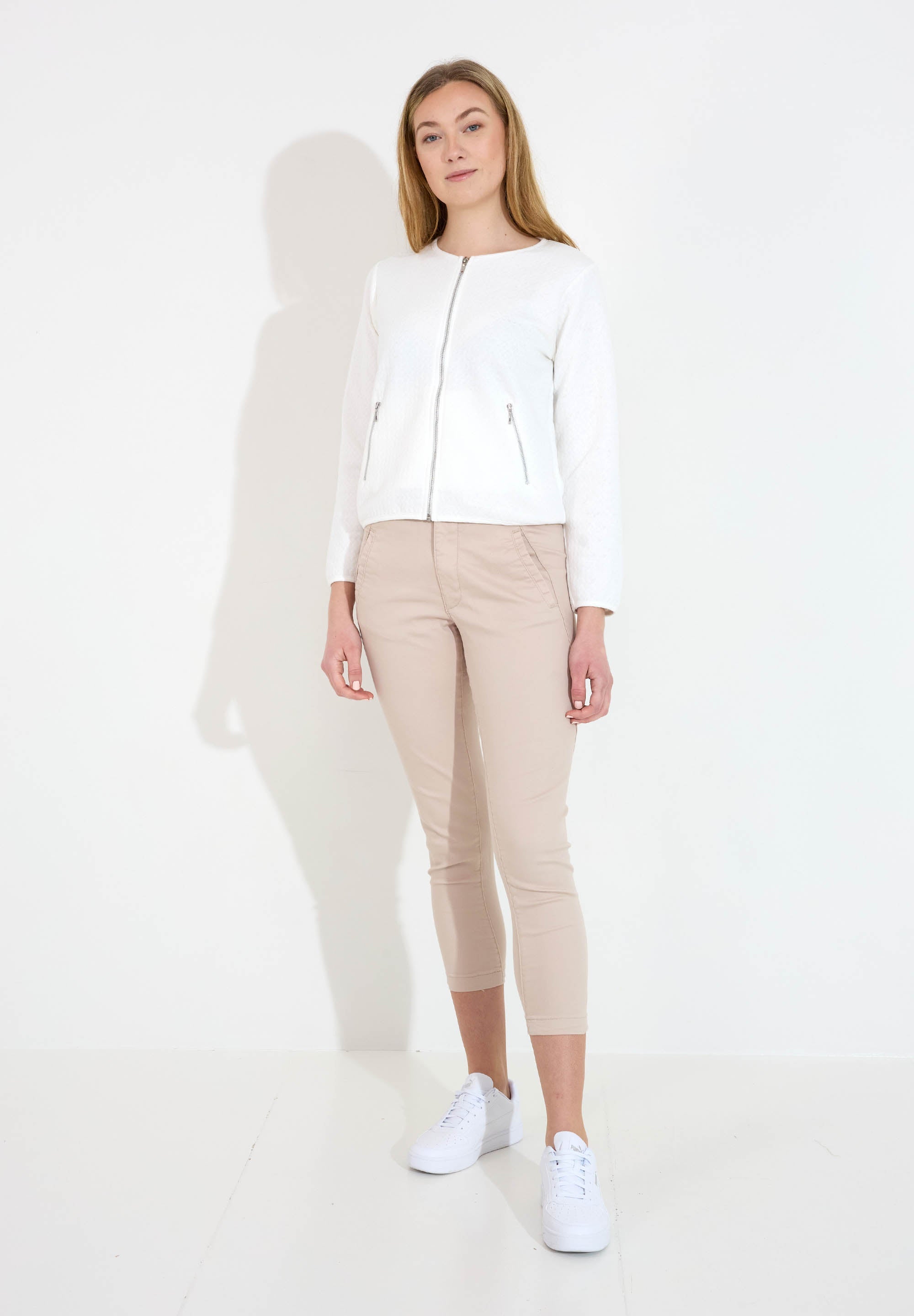 fokus_T24500-creme_T22502-beige-42995_d05440c7-e42f-4f84-ac97-9a5265fd8f6b.jpg